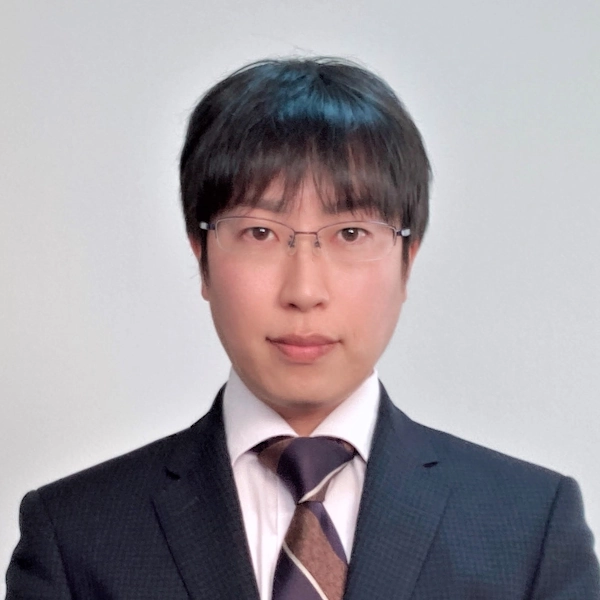 著者 張谷 卓也