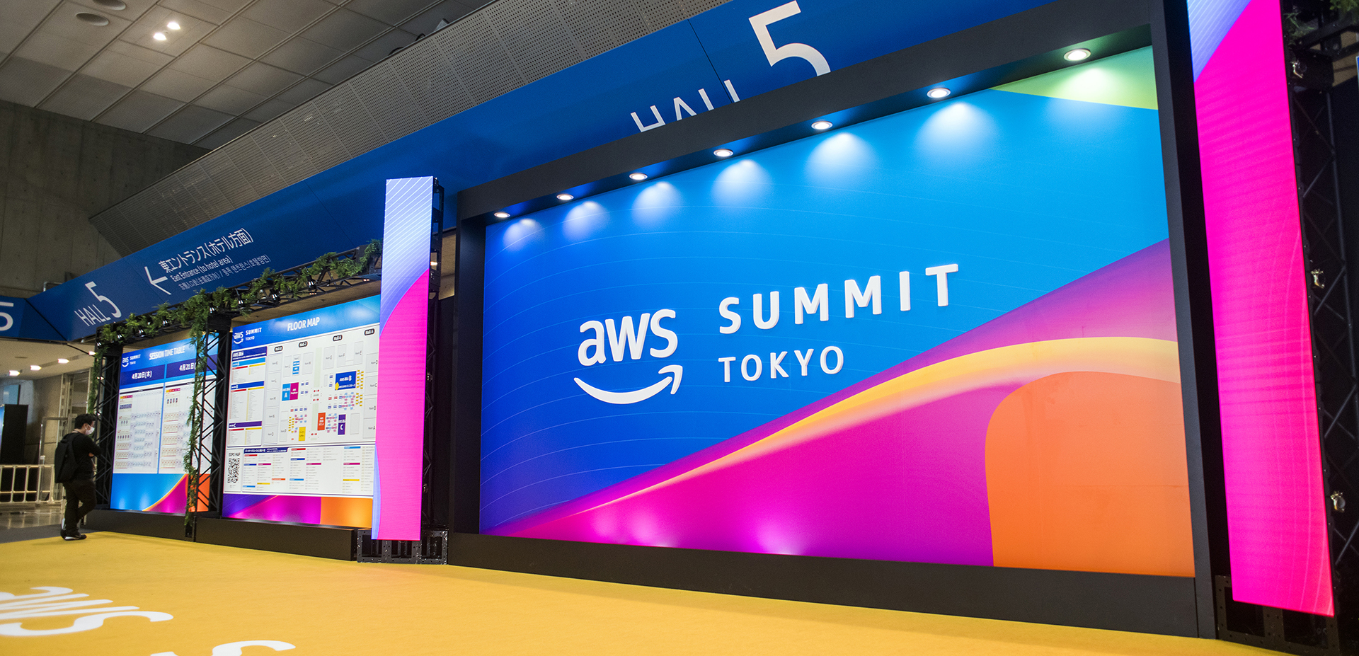 AWS Summit Tokyoレポート team FUJIBLUE アプリとインフラの気持ちがわかるエンジニア集団