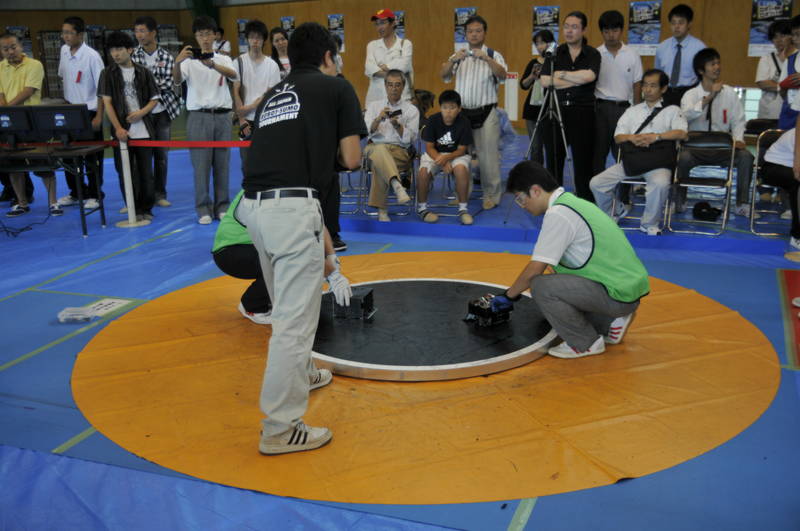 /sumo/robot/archive/lib/h20/tokai/_DSC4882.jpg
